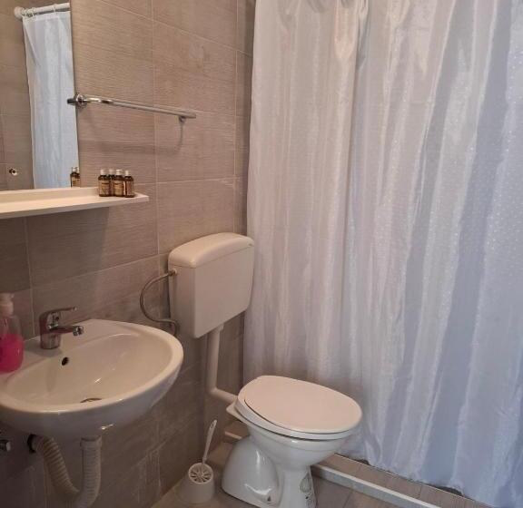 اتاق استاندارد چهار تخته, Turistički Centar Andrićgrad