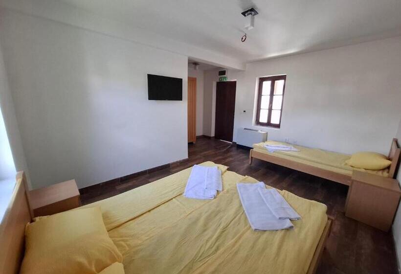 اتاق استاندارد سه نفره, Turistički Centar Andrićgrad