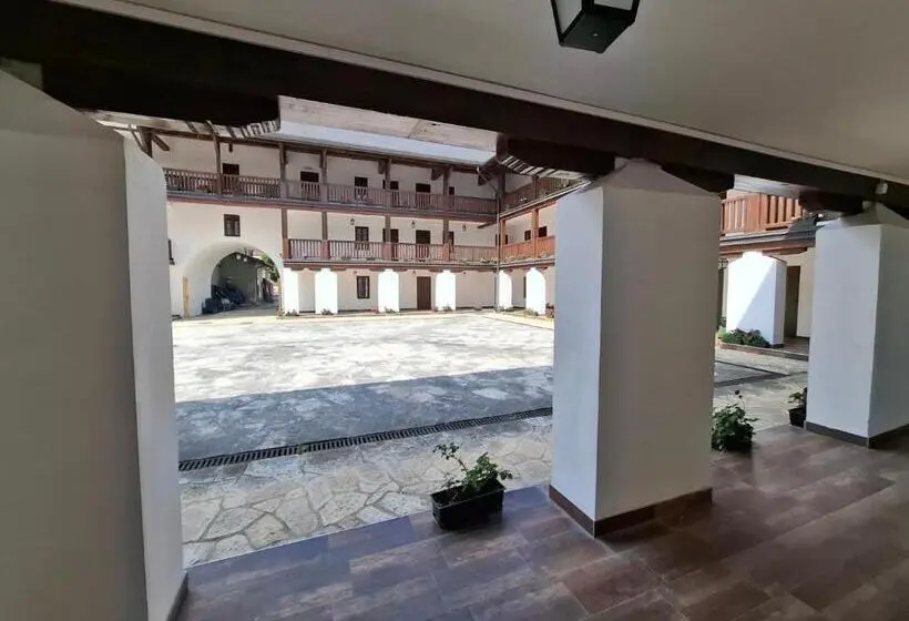 اتاق استاندارد سه نفره, Turistički Centar Andrićgrad