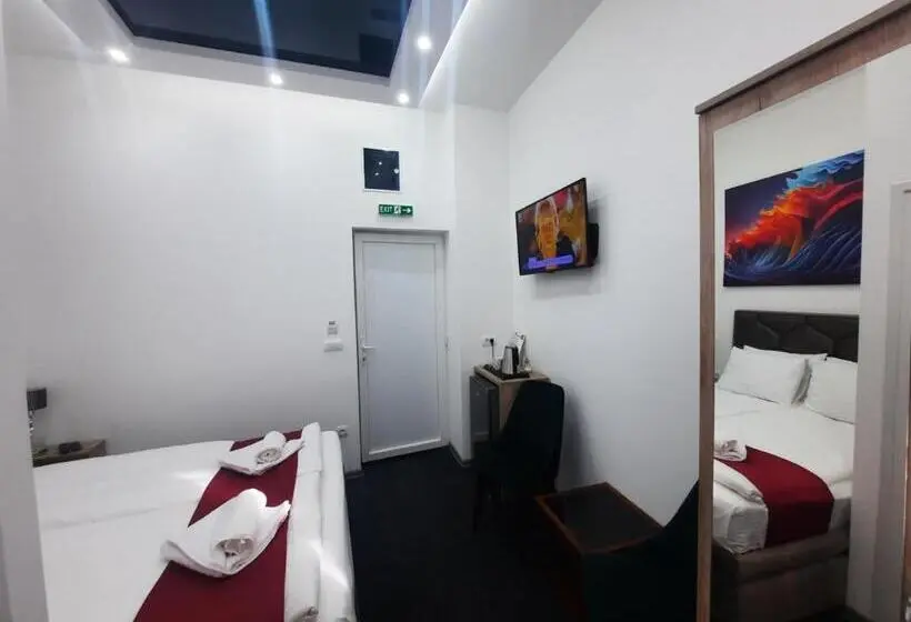 سوئیت با بالکن, Authentic Belgrade Centre   Luxury Suites