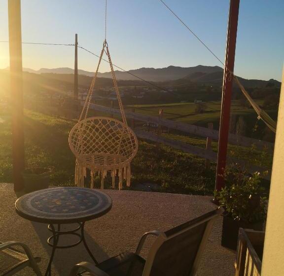 חדר סטנדרט עם טרסה, Gites Mendiburia