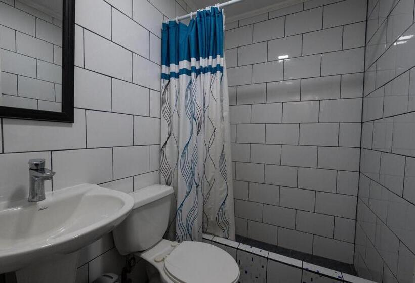 标准间, Löf Hostal