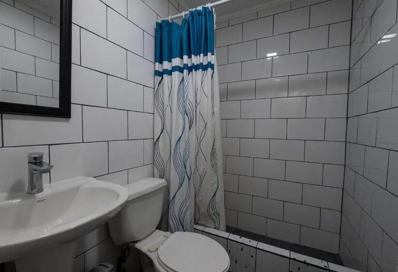 اتاق استاندارد, Löf Hostal