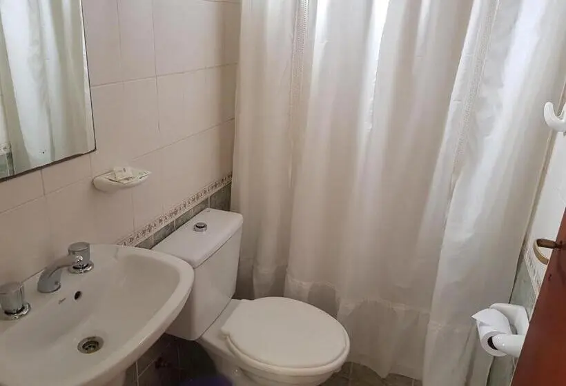 Standard Neljän Hengen Huone, Hostería El Alamo