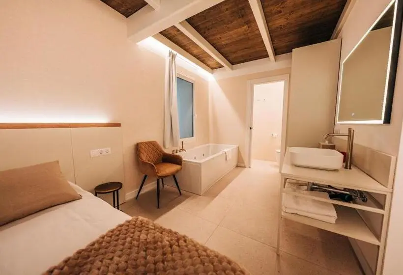 Sviitti Poreallas, Casa Pelegrí
