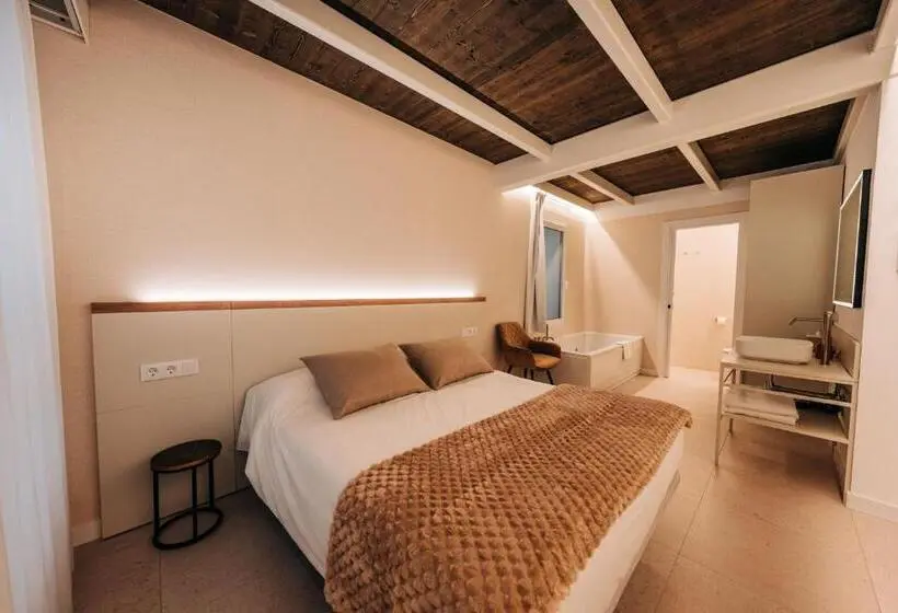 Sviitti Poreallas, Casa Pelegrí