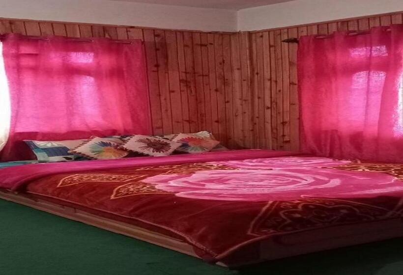 غرفة قياسية ثلاثية, Lolegaon Farmstay By Stayapsrt