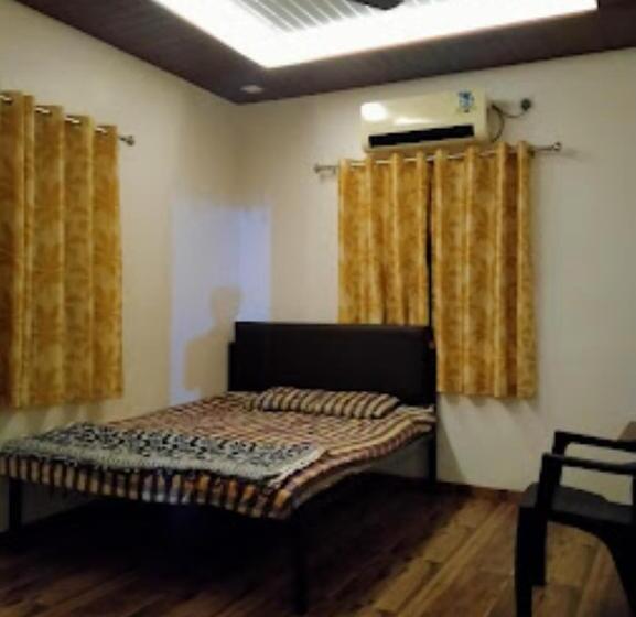 غرفة ديلوكس, Ranvara Resorts , Vadgaon