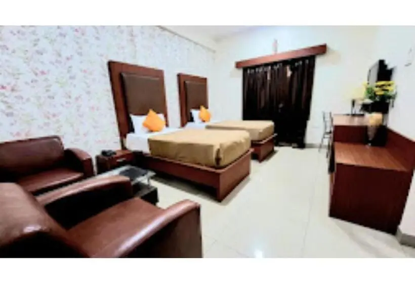 デラックスルーム, Shri Ram International Varanasi