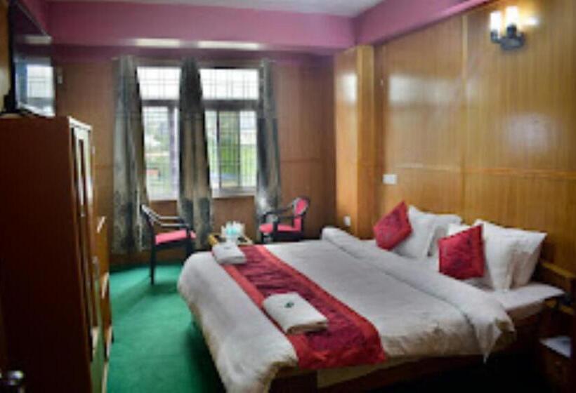 جناح ديلوكس, Tawang Holiday Tawang