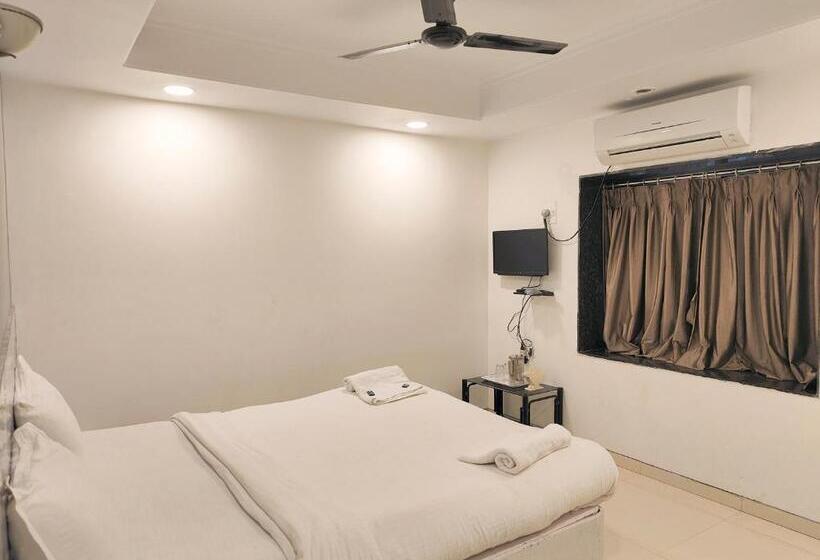 Quarto Deluxe, Vrs Satkar