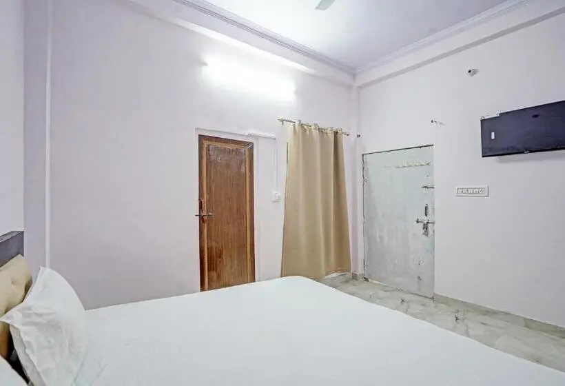 اتاق کلاسیک سه تخته, Oyo Hotel Classic Villa