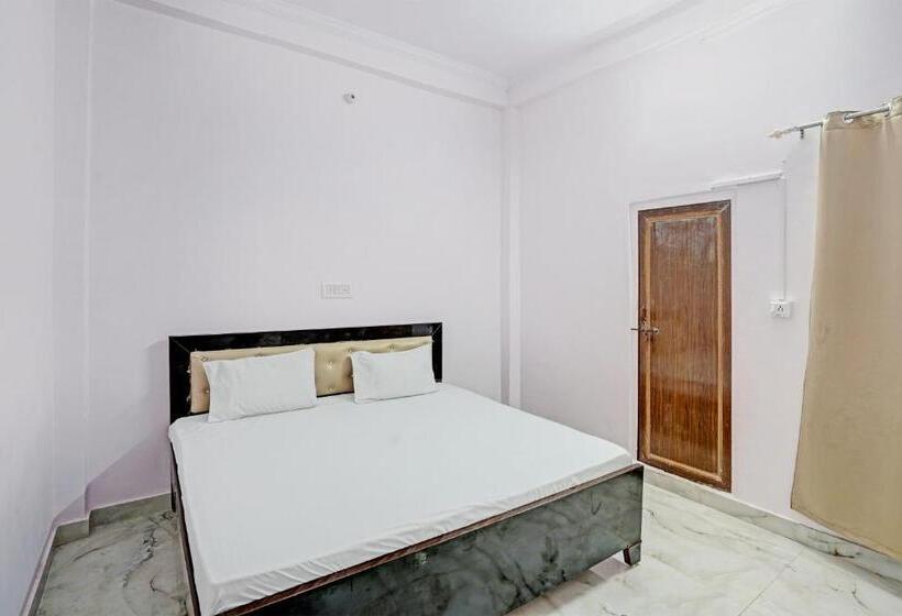 اتاق کلاسیک سه تخته, Oyo Hotel Classic Villa