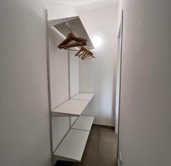 キングサイズベッドのスタンダードルーム, Guest House Montestallone