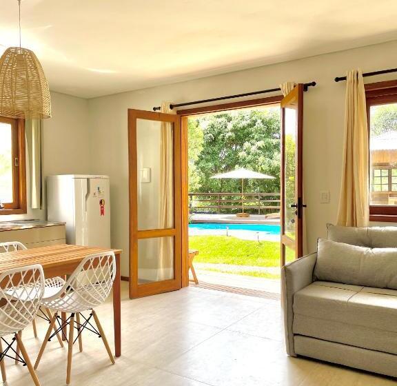 プールビュースタンダードステューディオ, Pousada Calmar