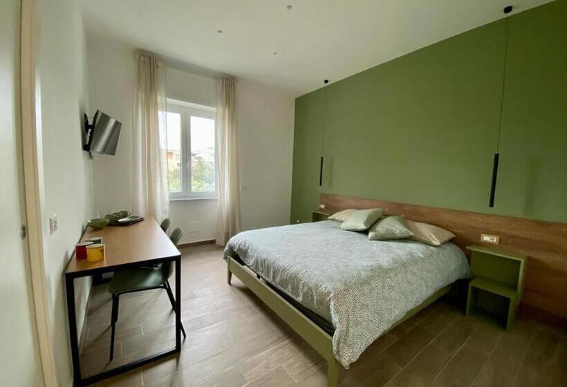 חדר סטנדרט לשלושה, B&b Gelso Rosso