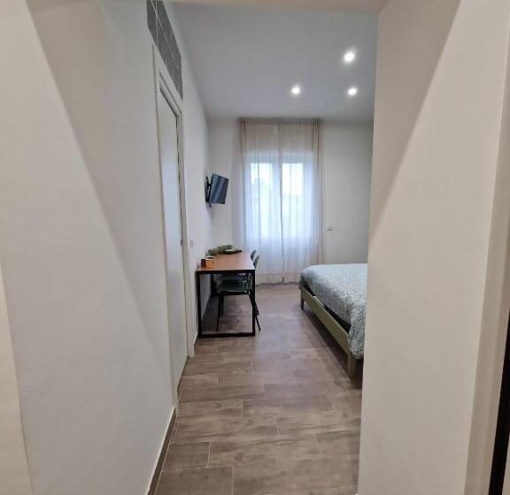 חדר סטנדרט לשלושה, B&b Gelso Rosso