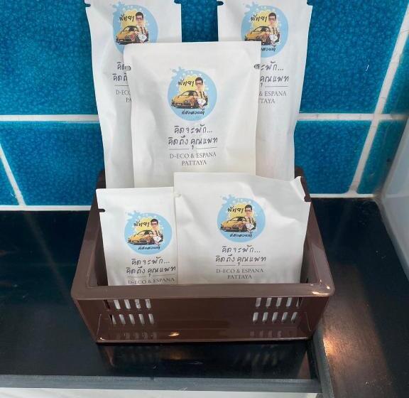 Номер Стандарт Вид на Бассейн, D Eco Hotel Health Center Pattaya