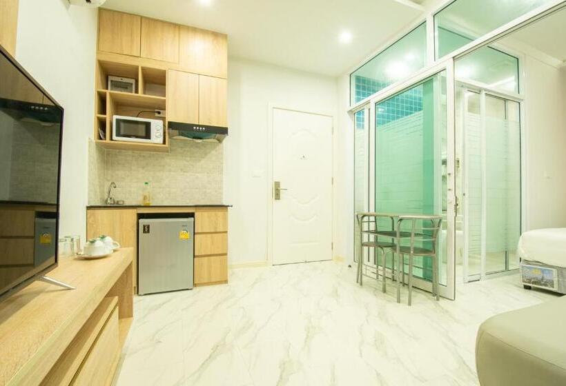 Номер Deluxe, D Eco Hotel Health Center Pattaya