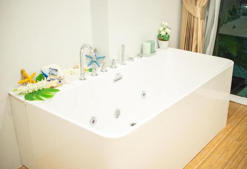 Полулюкс Повышенной Комфортности, D Eco Hotel Health Center Pattaya