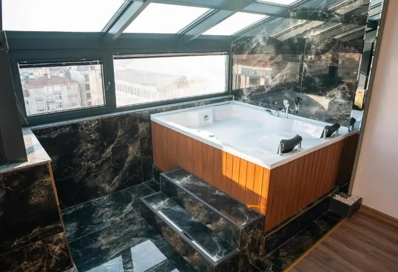 ハイドロマッサージバス付きスイート, Cip Hotel & Spa Istanbul Bakırkoy City Center