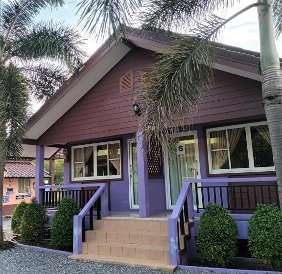 StandaardKamer, Krajomsai Resort เจ้าของมุสลิมห้ามดื่มแอลกอฮอล์