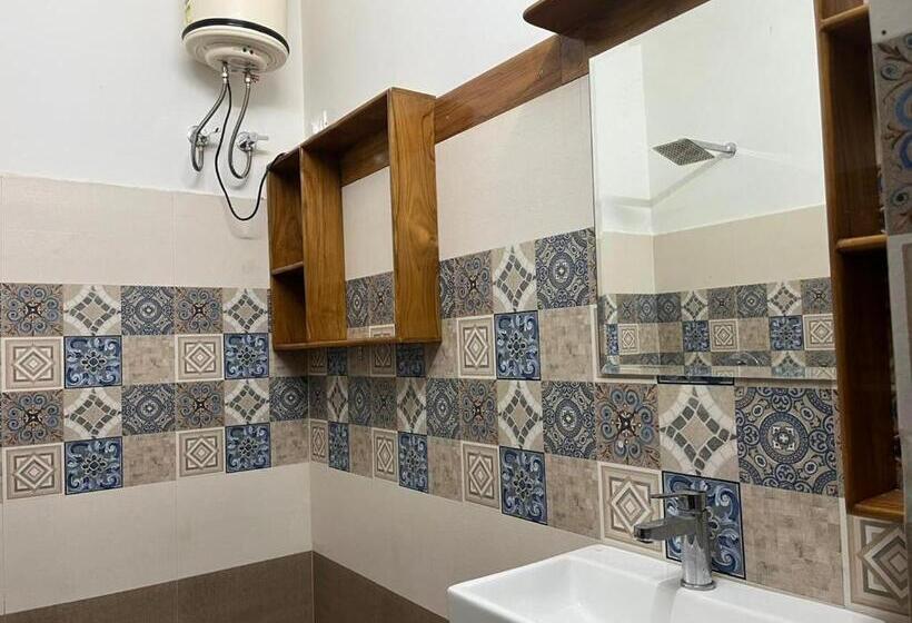 Кровать в Общей Комнате, The Circle Era   An Aesthetic Hostel By Shivaneel Hospitality