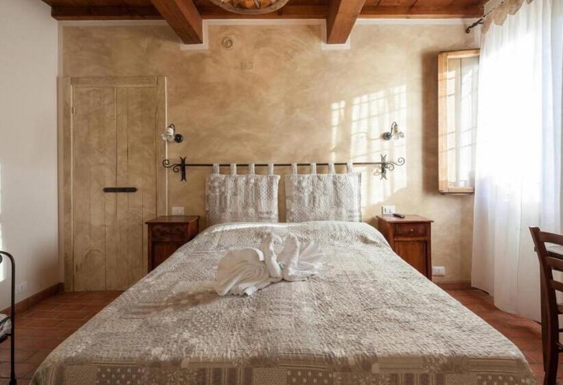 スタンダードルーム, La Casa Delle Rondini