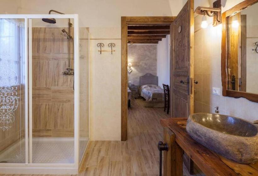 スタンダードトリプルルーム, La Casa Delle Rondini