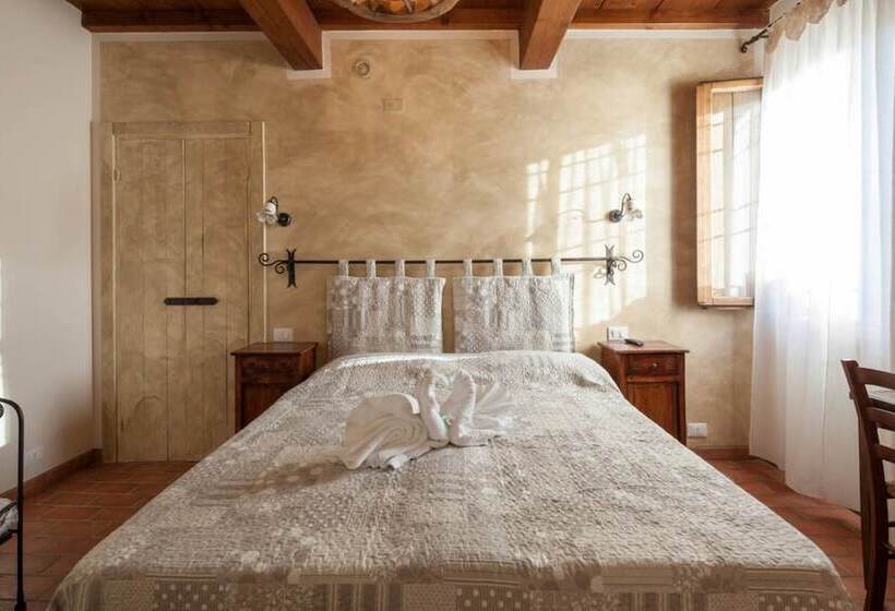 スタンダードルーム, La Casa Delle Rondini