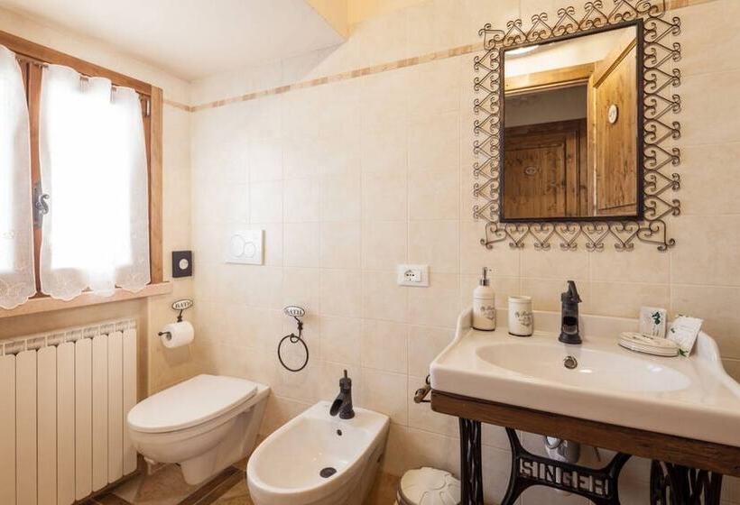 スタンダードルーム, La Casa Delle Rondini