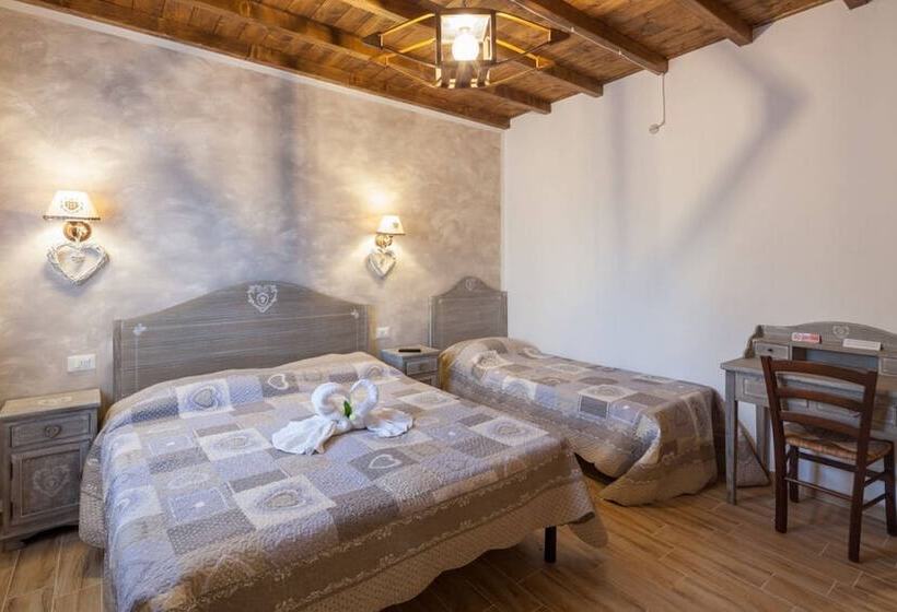 スタンダードトリプルルーム, La Casa Delle Rondini