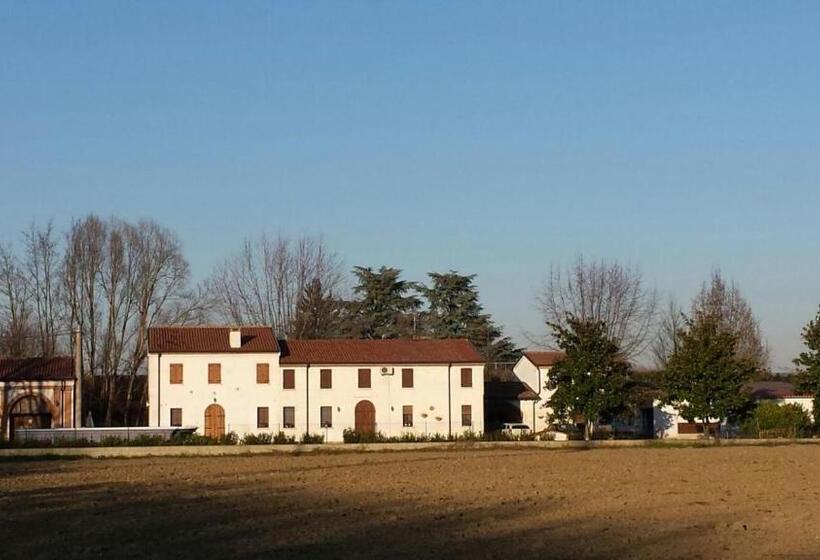 スタンダードトリプルルーム, La Casa Delle Rondini