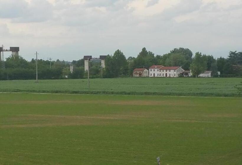 バス共有のスタンダードルーム, La Casa Delle Rondini