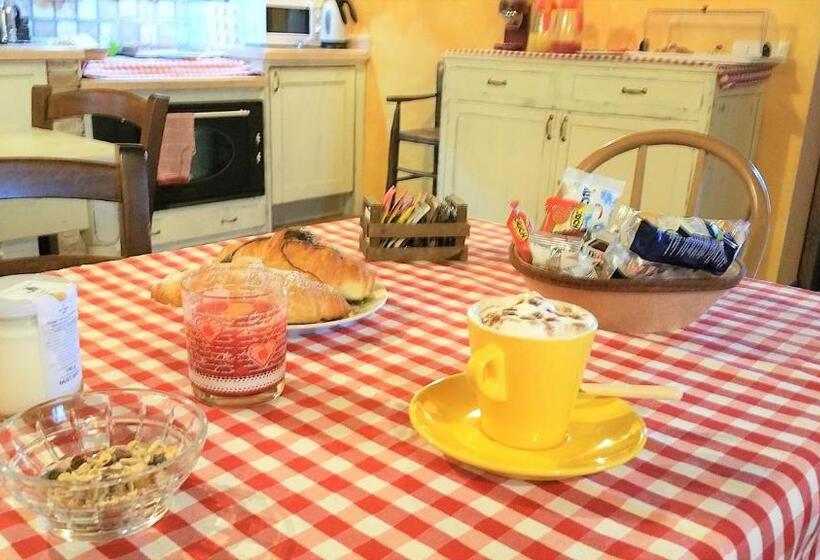 スタンダードトリプルルーム, La Casa Delle Rondini