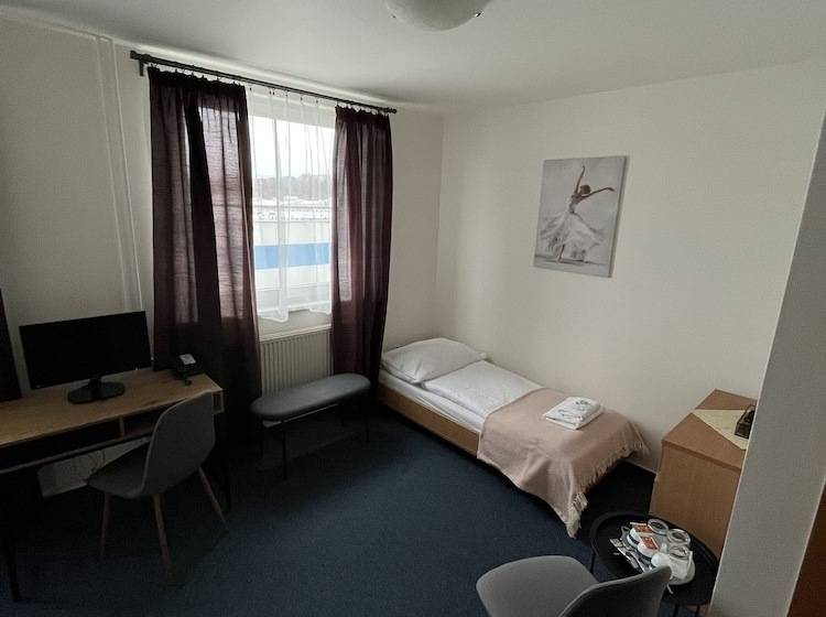 اتاق استاندارد یک نفره, Garni G Hotel žilina