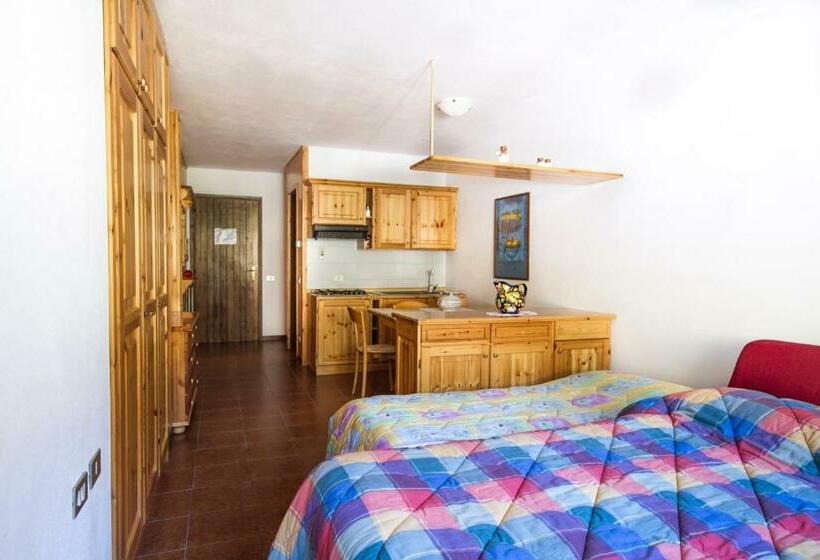 Студия Стандарт, Residence Stefania