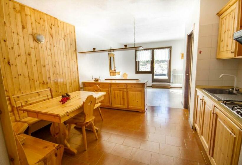 Студия Стандарт, Residence Stefania