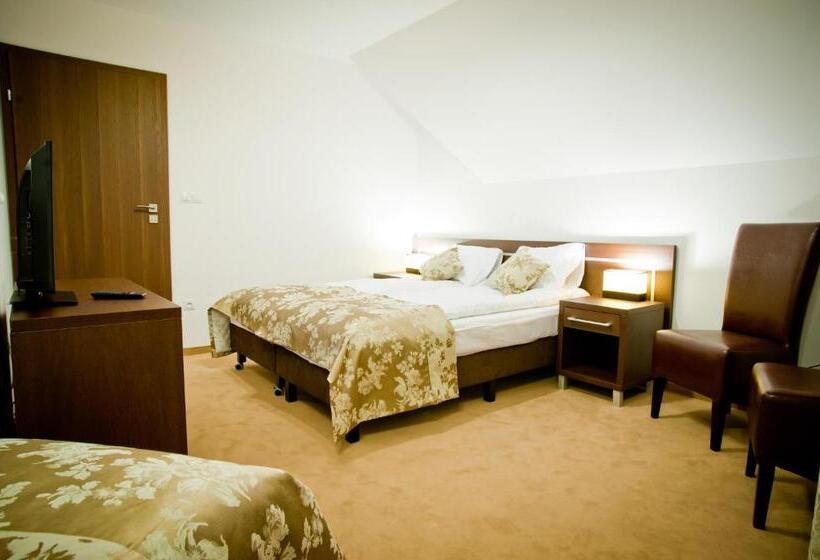 اتاق پنجتخته استاندارد, Apartamenty Rubin