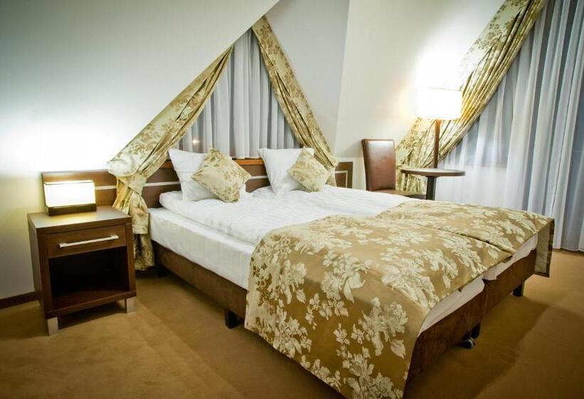 اتاق استاندارد سه نفره, Apartamenty Rubin