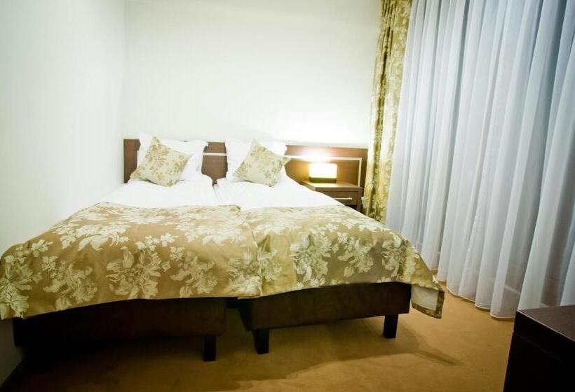 اتاق استاندارد چهار تخته, Apartamenty Rubin