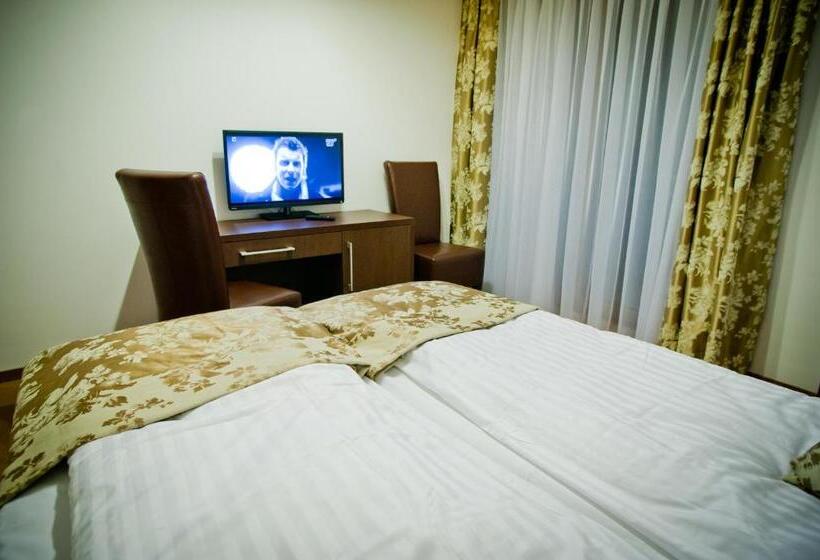 اتاق استاندارد چهار تخته, Apartamenty Rubin