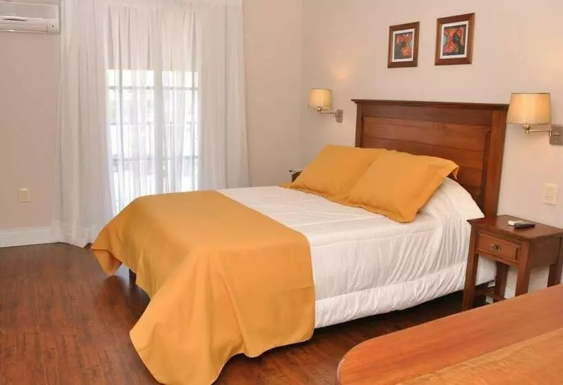 اتاق استاندارد, Ayres Colonia