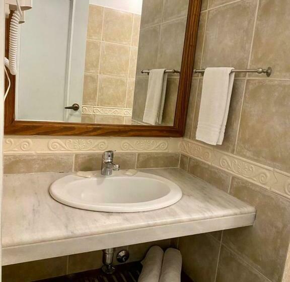 اتاق استاندارد, Ayres Colonia