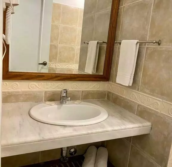 اتاق استاندارد, Ayres Colonia