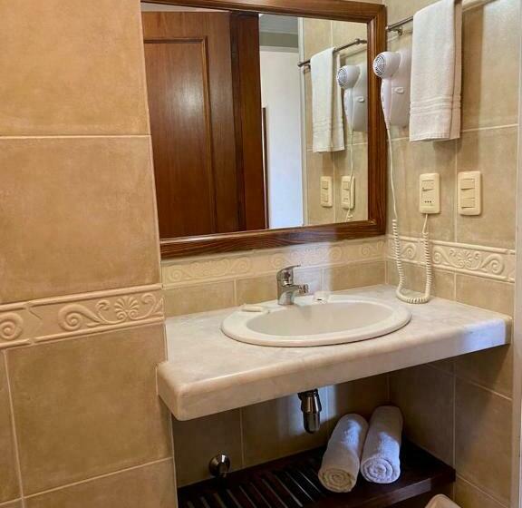 اتاق استاندارد, Ayres Colonia