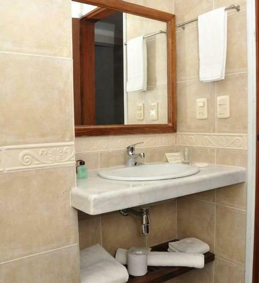 اتاق استاندارد, Ayres Colonia