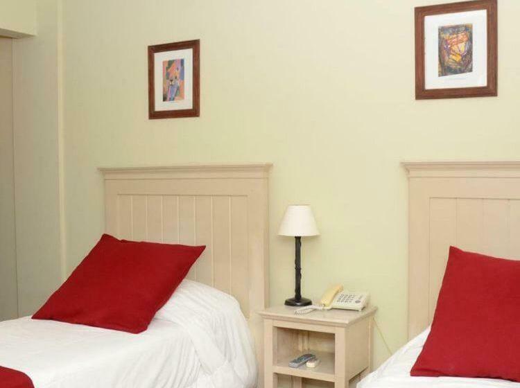 اتاق استاندارد, Ayres Colonia