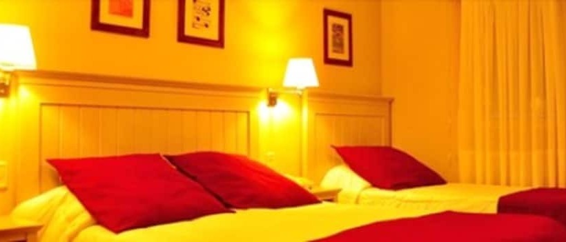 اتاق استاندارد سه نفره, Ayres Colonia