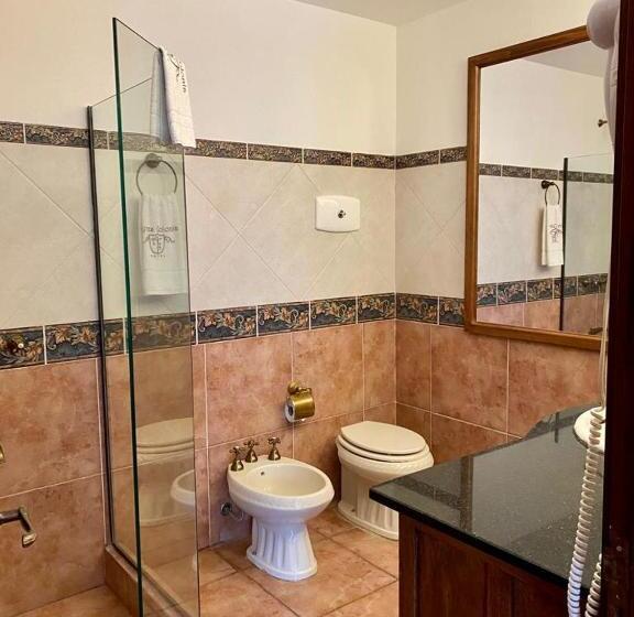 اتاق سوپریور چهار تخته, Ayres Colonia